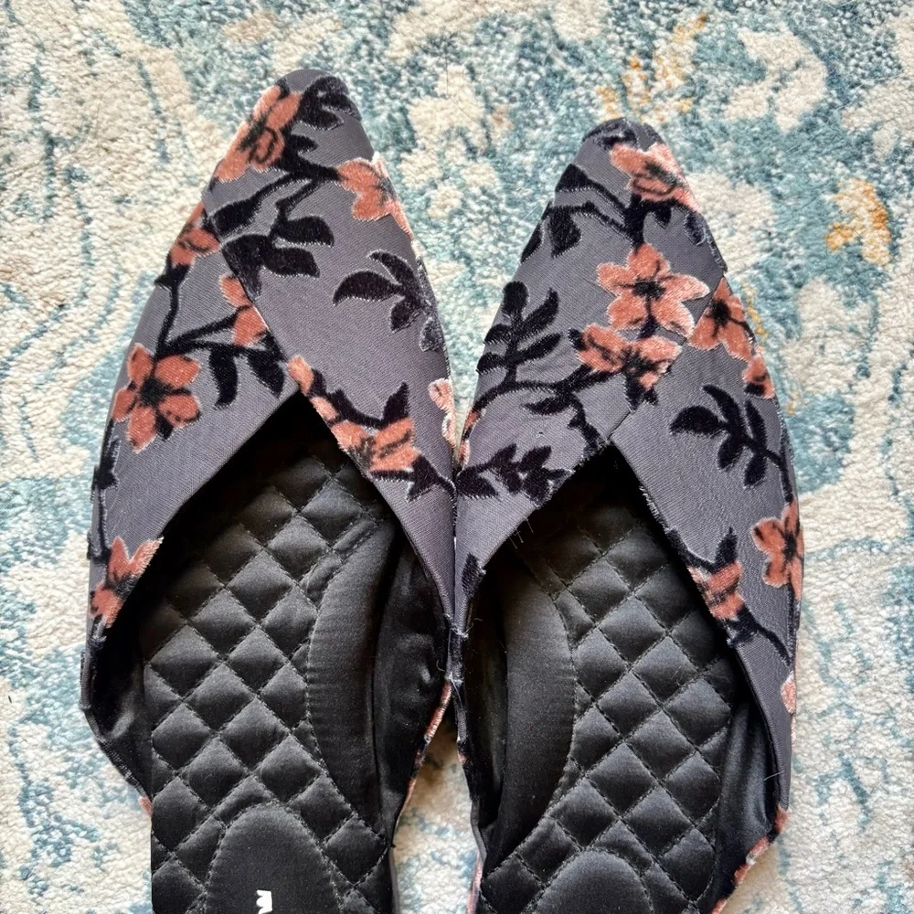 Birdies The Swan Cherry Blossom Pointed Toe Mules Size 11 Grey Velvet Floral - Picture 3 of 7